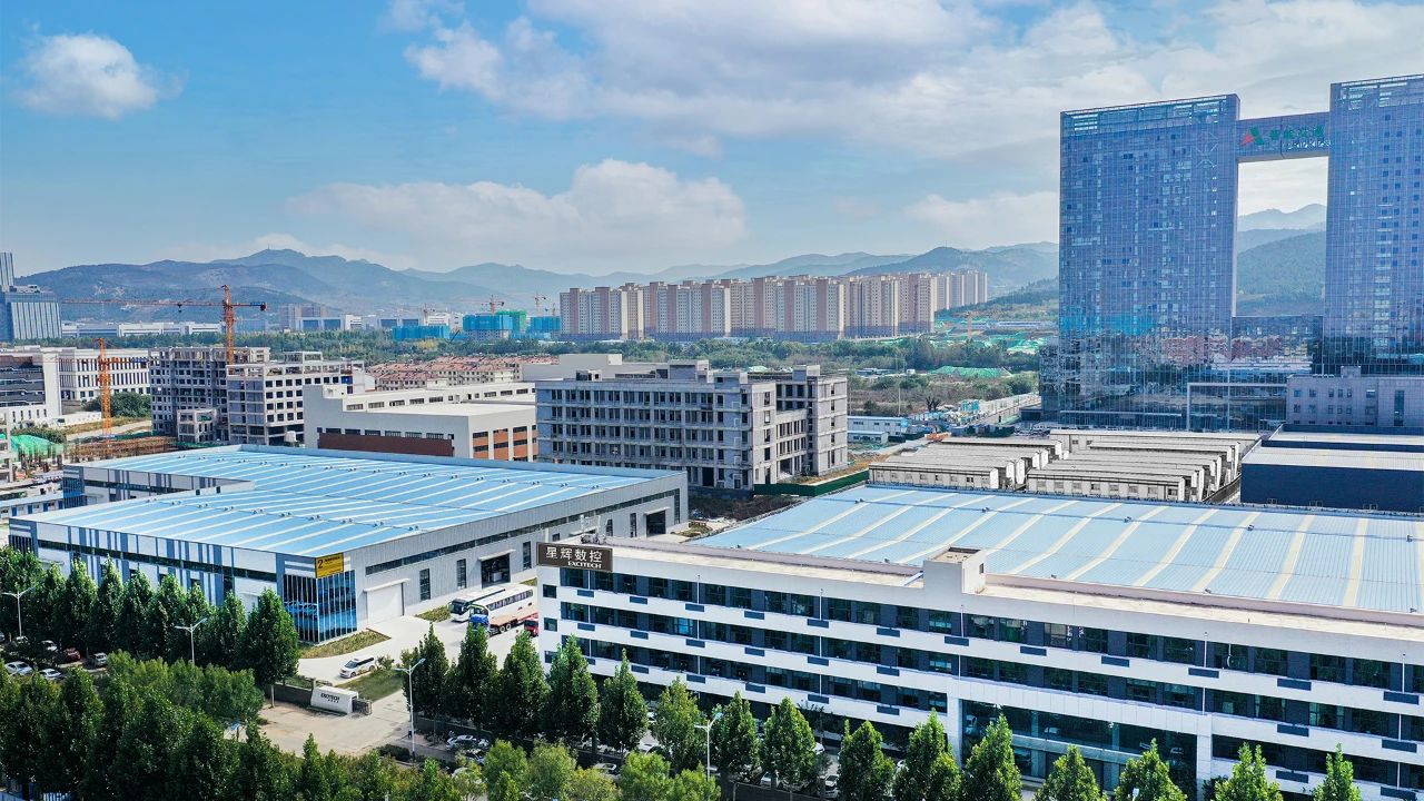 Lịch sử xây dựng của EXCITECH.